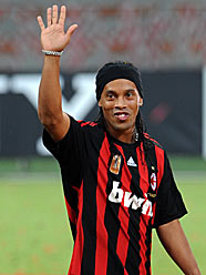 20080723124924-ronaldinho-getty-186b.jpg